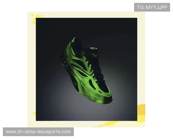 哪支英超球队名字为三个字且曾使用Reebok品牌? 哪支英超球队名字为三个字且曾使用Reebok品牌?